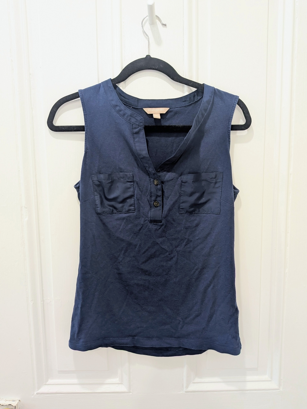 Banana Republic Navy Classic Tank Top | Small